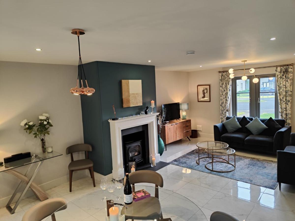Holiday home Chic Classy & Cosy At Lough Erne Golf Village And